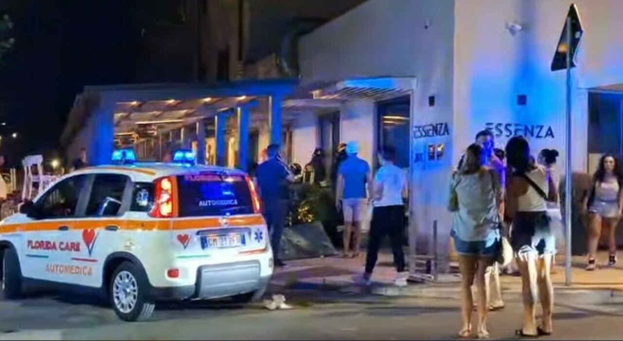 Terracina, crolla il tetto del ristorante stellato "Essenza": diversi feriti. «Situazione complessa» Terracina, crolla il tetto del ristorante stellato "Essenza": diversi feriti. «Situazione complessa»