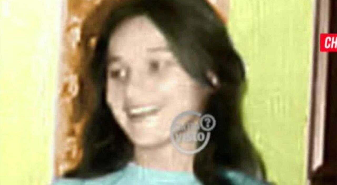 https://statics.cedscdn.it/photos/MED_HIGH/2025/07/08/8944645_08150331_palmina_martinelli_morta_14_anni_suicidio_omicidio_svolta_oggi_8_7_2025.jpg