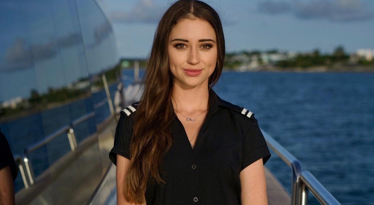 https://statics.cedscdn.it/photos/MED_HIGH/2025/07/10/8948601_10122901_paige_bell_morta_20_anni_yacht_bahamas_sala_motori_violenza_omicidio_oggi_10_7_2025.jpg