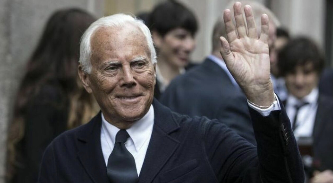 https://statics.cedscdn.it/photos/MED_HIGH/2025/07/11/8950627_11122736_giorgio_armani.jpg