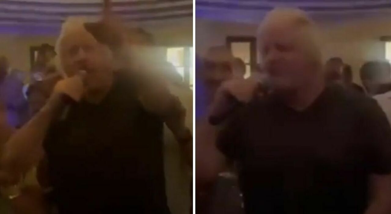 https://statics.cedscdn.it/photos/MED_HIGH/2025/07/11/8950748_11142630_boris_johnson_scatenato_capri_canta_balla_anema_e_core_video_oggi_11_7_2025.jpg