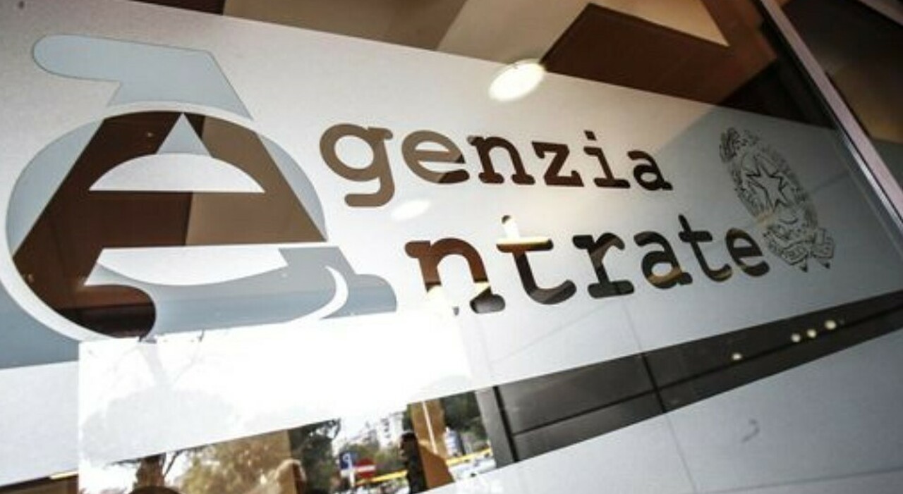 https://statics.cedscdn.it/photos/MED_HIGH/2025/07/11/8950803_11152542_agenzia_entrate_bando_assunzioni_come_partecipare_oggi_11_7_2025.jpg