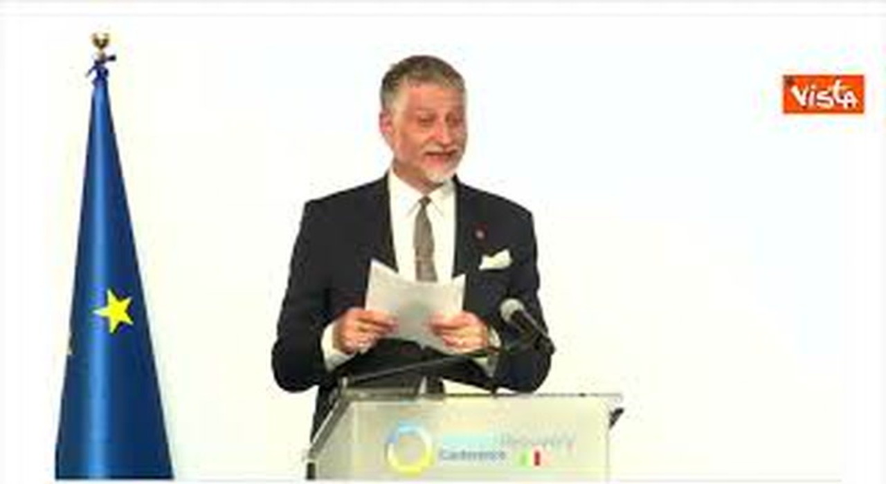https://statics.cedscdn.it/photos/MED_HIGH/2025/07/11/8950975_poster.jpg