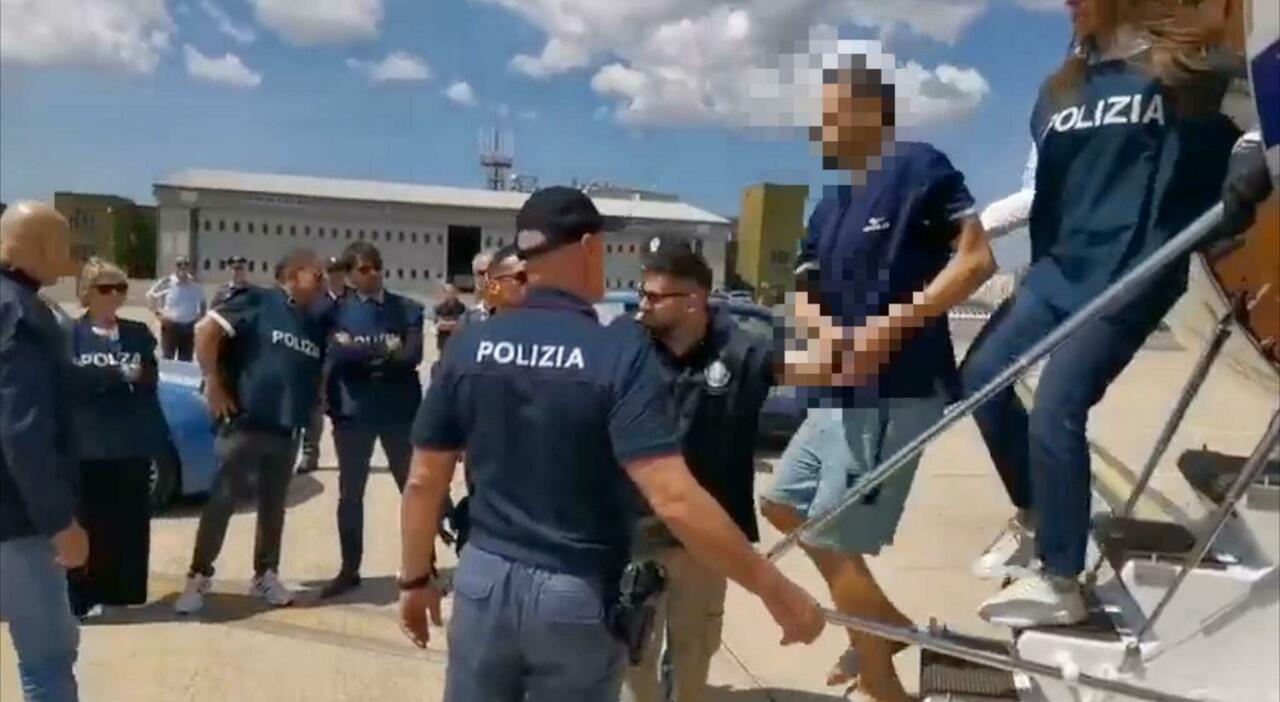 Francis Kaufmann, il Dna sui reperti e la ricostruzione: «Così ha ucciso Anastasia e la bambina». Ora è in carcere a Rebibbia