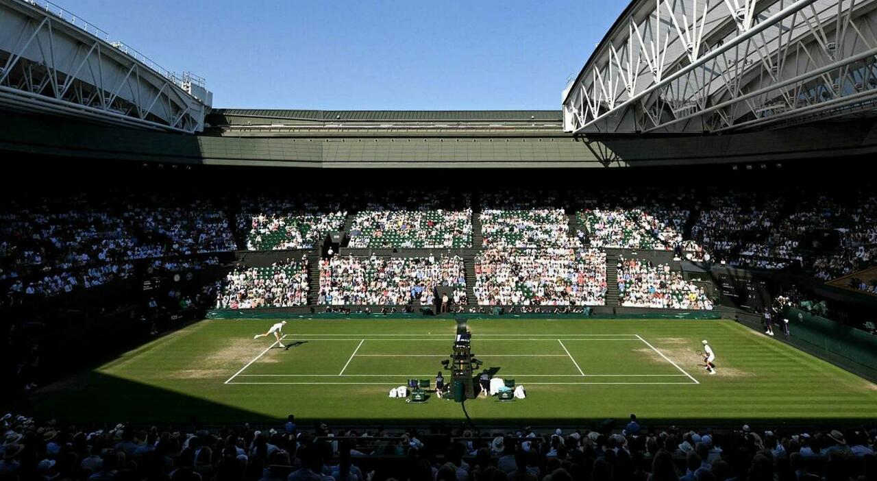 Sinner Alcaraz, finale di Wimbledon 2025: quando si gioca, orario e dove vederla in tv (anche in chiaro) e streaming Sinner Alcaraz, finale di Wimbledon 2025: quando si gioca, orario e dove vederla in tv (anche in chiaro) e streaming