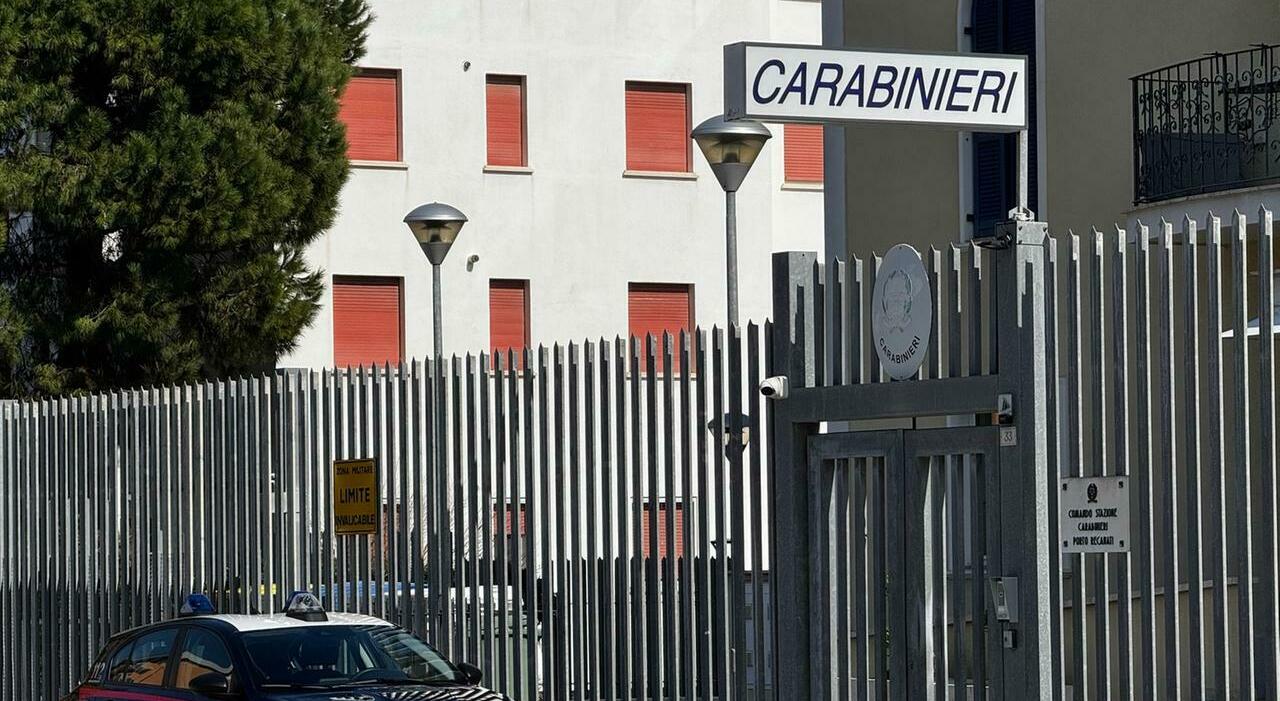 porto recanati furibonda lite in strada per gelosia tra due ragazze 16enne finisce in ospedale