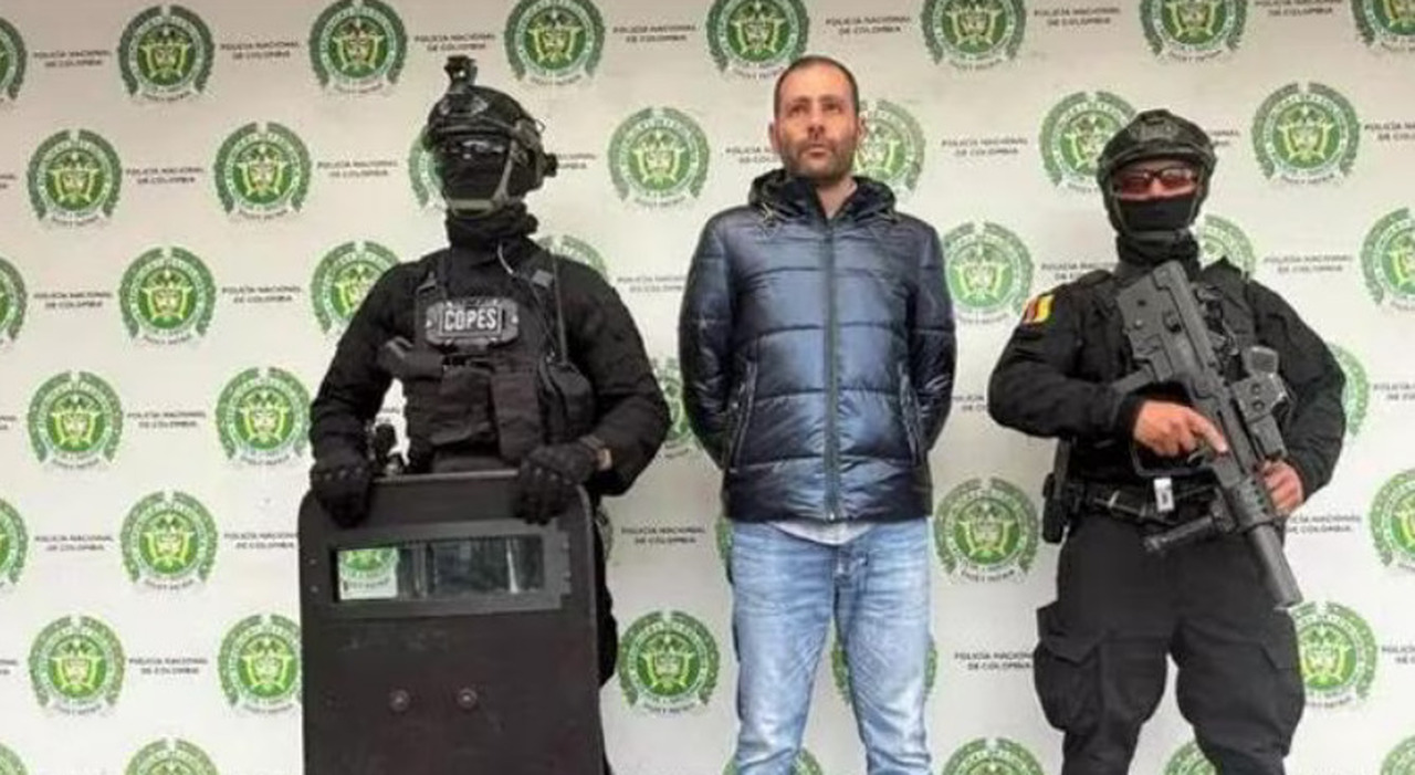 https://statics.cedscdn.it/photos/MED_HIGH/2025/07/12/8952641_12133639_screenshot_2025_07_12_at_13_00_28_arrestato_in_colombia_il_boss_peppe_palermo_coordinava_traffici_cocaina_tra_sudamerica_ed_europa.jpg
