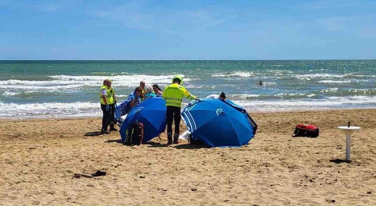 https://statics.cedscdn.it/photos/MED_HIGH/2025/07/12/8952671_12151029_resti_organici_spiaggia_olbia_12_7_2025.jpg