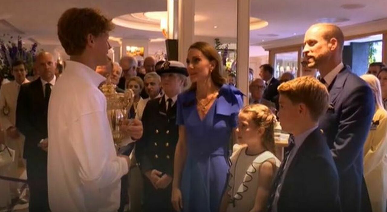 https://statics.cedscdn.it/photos/MED_HIGH/2025/07/14/8955662_14071936_sinner_kate.jpg