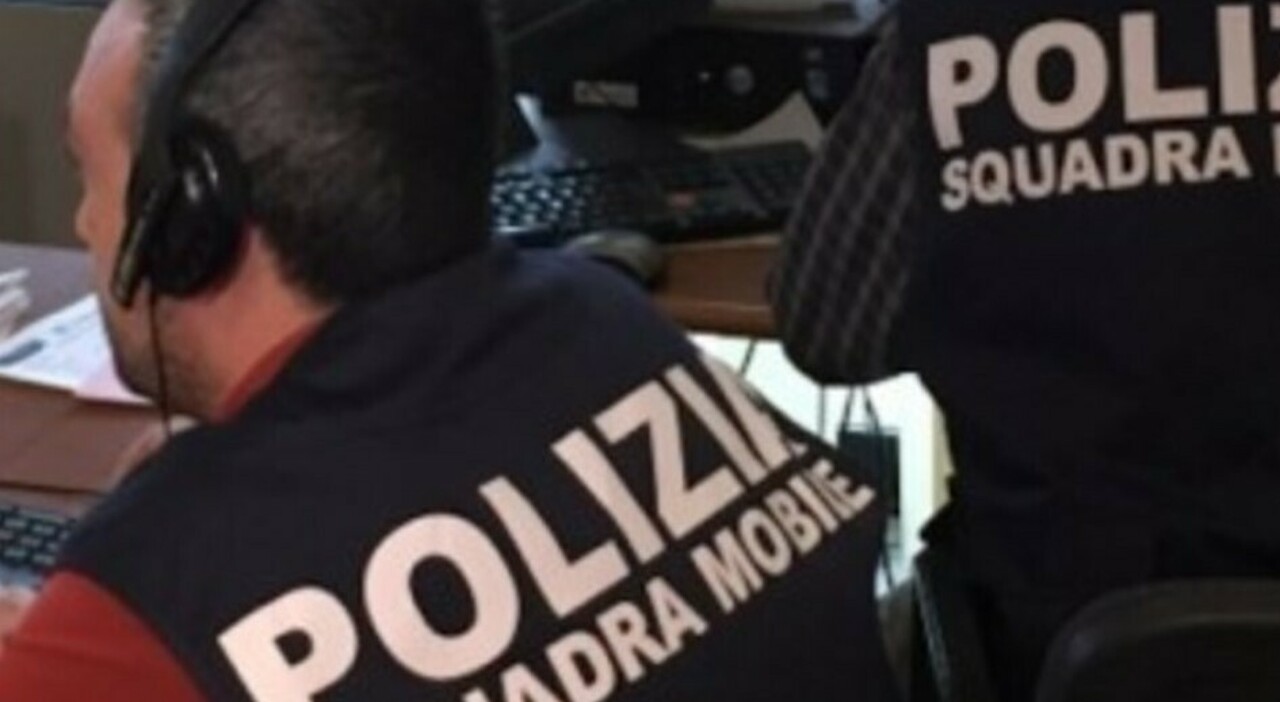 https://statics.cedscdn.it/photos/MED_HIGH/2025/07/14/8955826_14112153_coppia_sequestrata_roma_minacce_boss_carcere_ricostruzione_oggi_14_7_2025.jpg