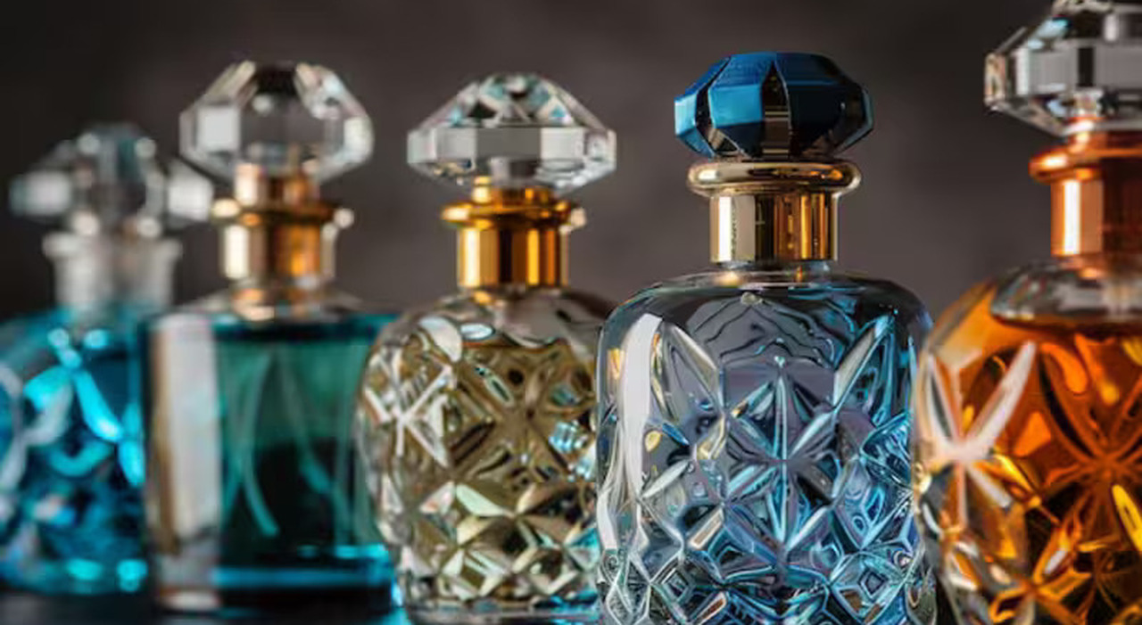 Intimate scenes with Spies Mimi exposed