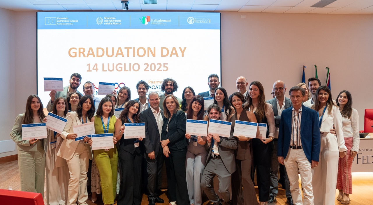 PharmaTech Academy: i talenti della ricerca sbocciano a Scampia PharmaTech Academy: i talenti della ricerca sbocciano a Scampia
