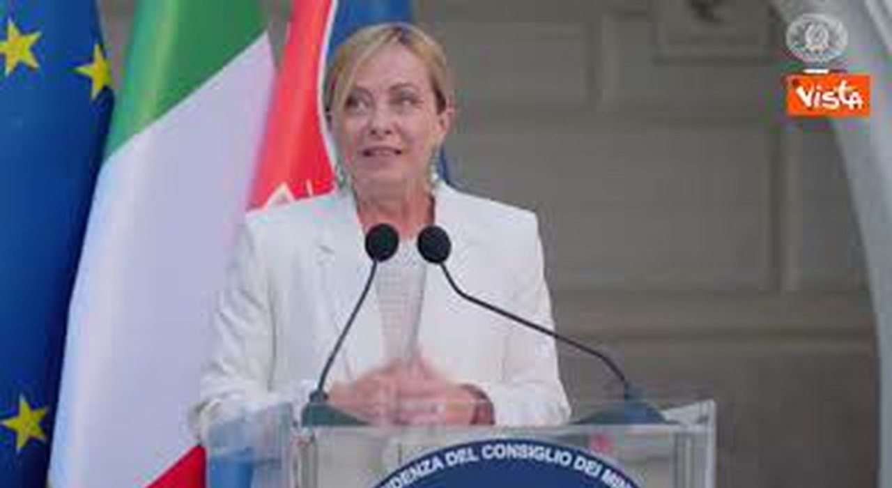 https://statics.cedscdn.it/photos/MED_HIGH/2025/07/15/8958503_poster.jpg