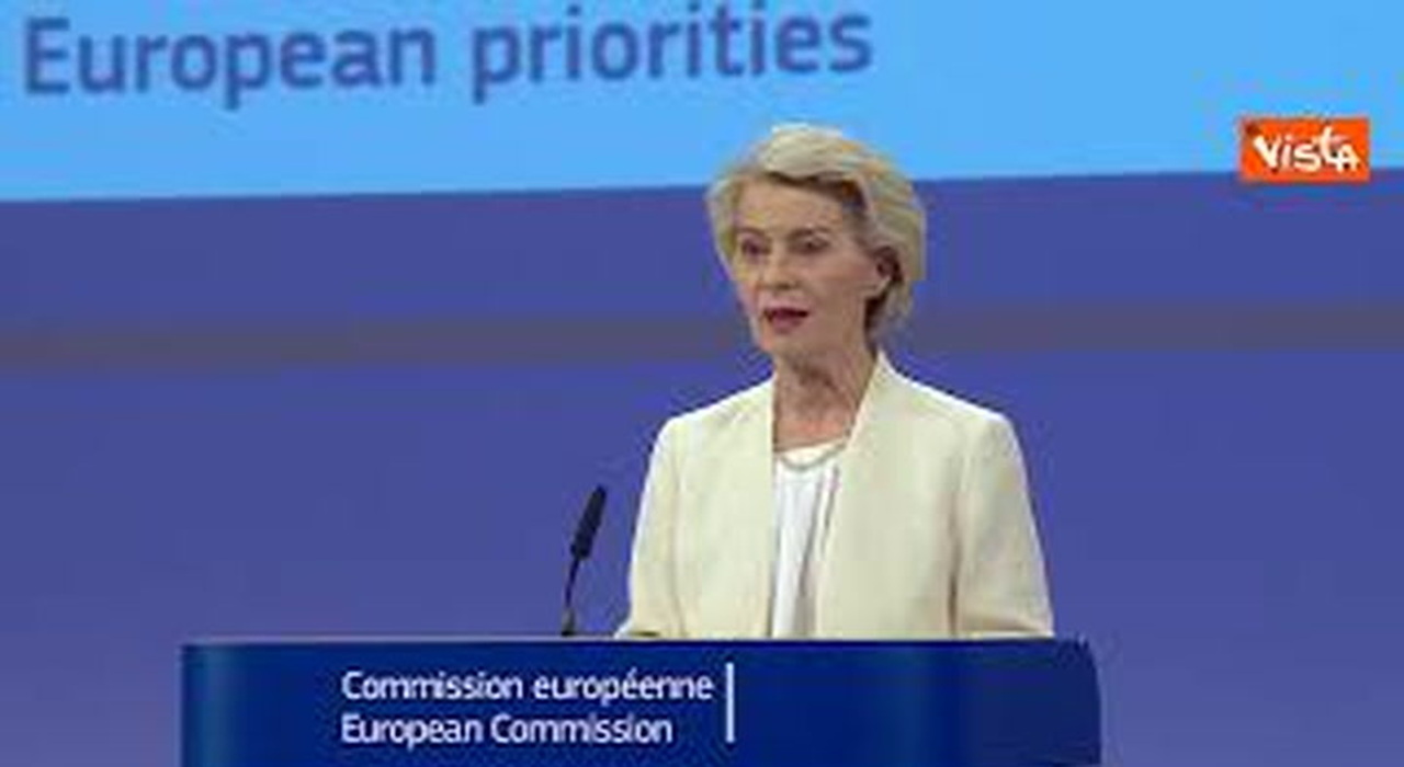 https://statics.cedscdn.it/photos/MED_HIGH/2025/07/17/8962339_poster.jpg