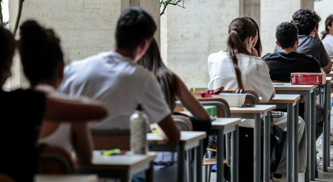 Bonus docenti fino a 500 euro: come per chi e come richiederlo. Domande in scadenza Bonus docenti fino a 500 euro: come per chi e come richiederlo. Domande in scadenza