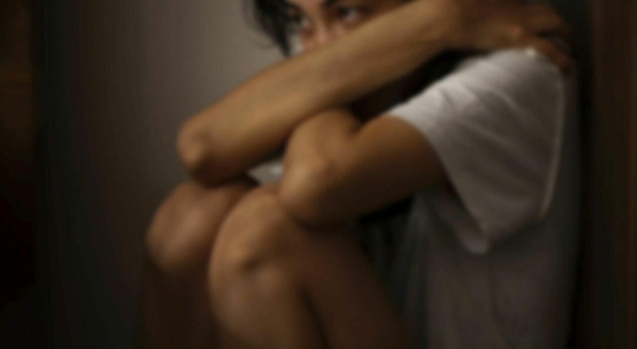 https://statics.cedscdn.it/photos/MED_HIGH/2025/07/18/8963947_18105711_stupro_moglie_vacanza_italia_turista_tedesco_violenza_minacce_torre_melissa_oggi_18_7_2025.jpg