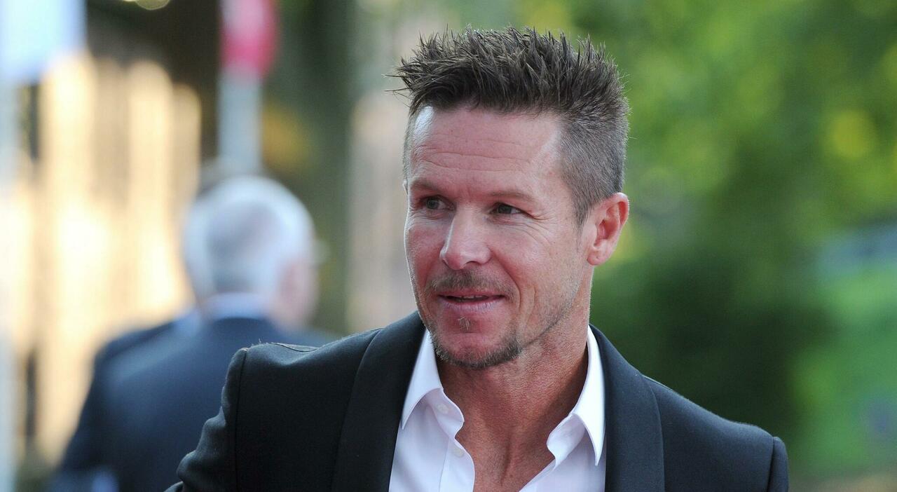 https://statics.cedscdn.it/photos/MED_HIGH/2025/07/18/8964257_18161817_felix_baumgartner_perche_morto_malore_guasto_tecnico_moglie_vacanze_sant_elpidio_oggi_18_7_2025.jpg