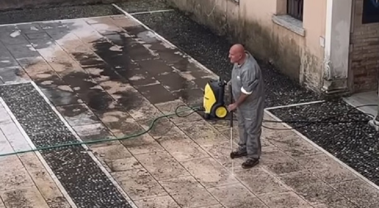 https://statics.cedscdn.it/photos/MED_HIGH/2025/07/18/8964600_18211400_onecms_1kb2ovfm4lhd4z5kof0.jpg