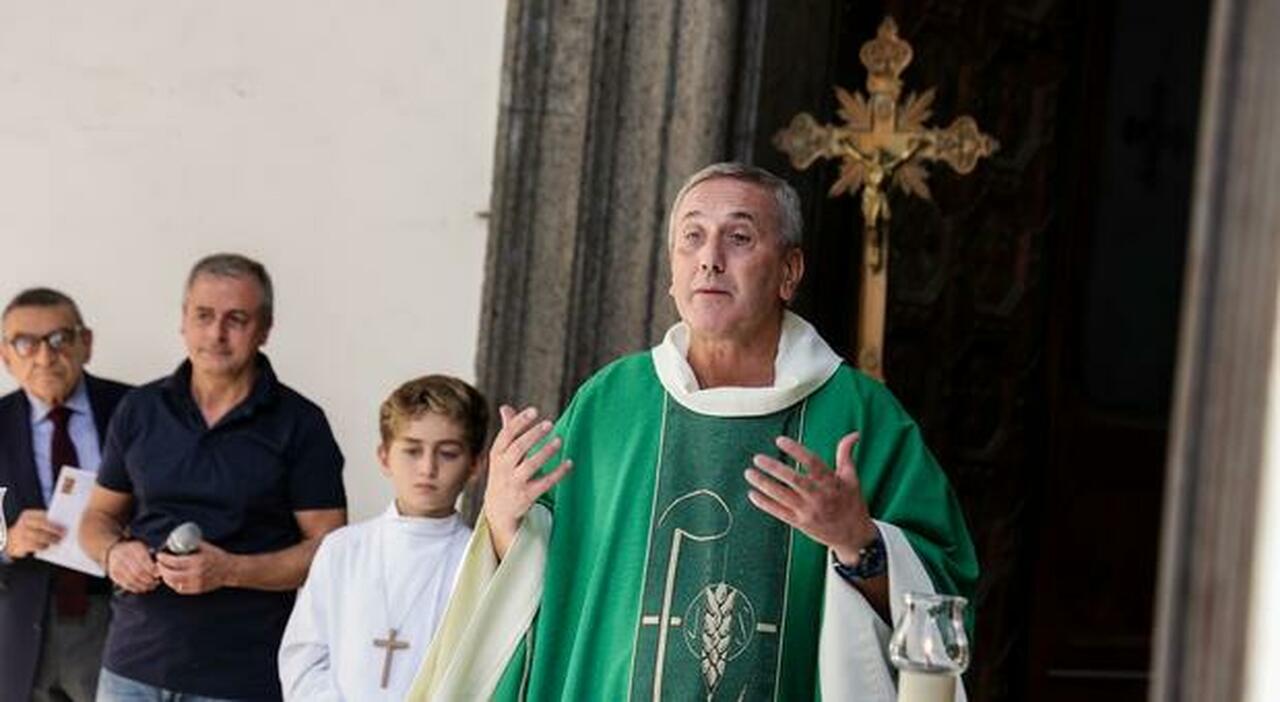 Rissa Mercalli Umberto, i ragazzi da Padre Giuseppe Carmelo: «L?oratorio gli farà bene, non sono teppisti» Rissa Mercalli Umberto, i ragazzi da Padre Giuseppe Carmelo: «L?oratorio gli farà bene, non sono teppisti»