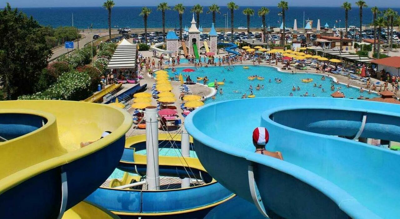 Bimbo di 7 anni annega in piscina a Gallipoli: «Il cuore è tornato a battere, è in coma». L Bimbo di 7 anni annega in piscina a Gallipoli: «Il cuore è tornato a battere, è in coma». L