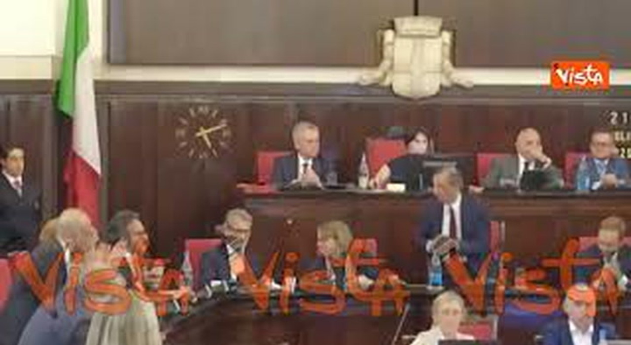 https://statics.cedscdn.it/photos/MED_HIGH/2025/07/21/8969527_poster.jpg