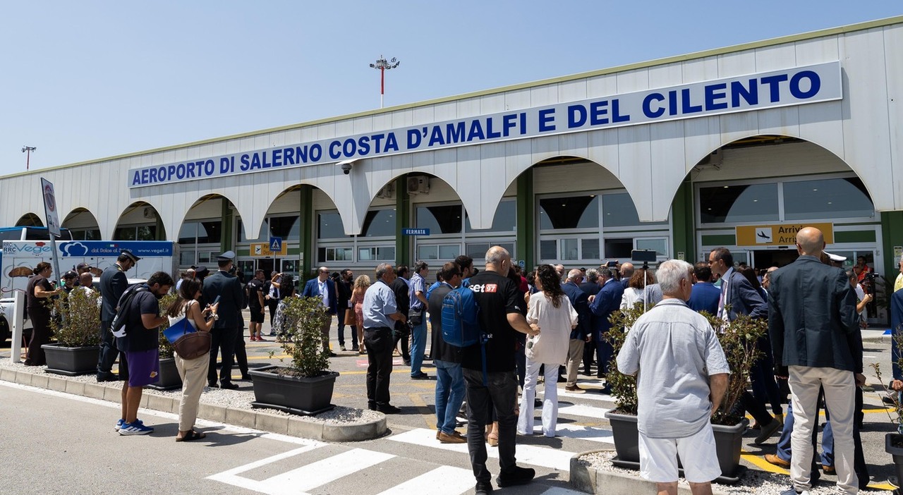Voli, numeri record per il sistema Campania: verso 1,5 milioni di passeggeri Voli, numeri record per il sistema Campania: verso 1,5 milioni di passeggeri