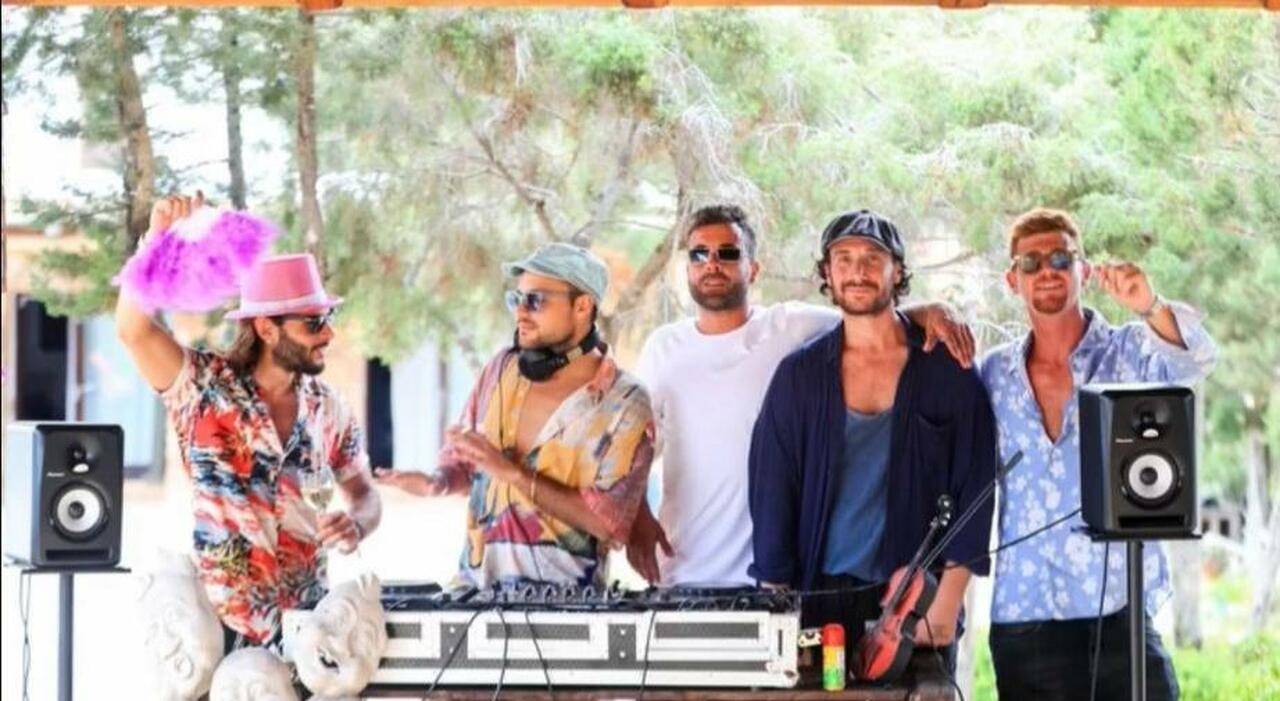 Dj Godzi, il racconto del suo coinquilino: «Lo riempivano di botte e lui diceva: lasciatemi» Dj Godzi, il racconto del suo coinquilino: «Lo riempivano di botte e lui diceva: lasciatemi»