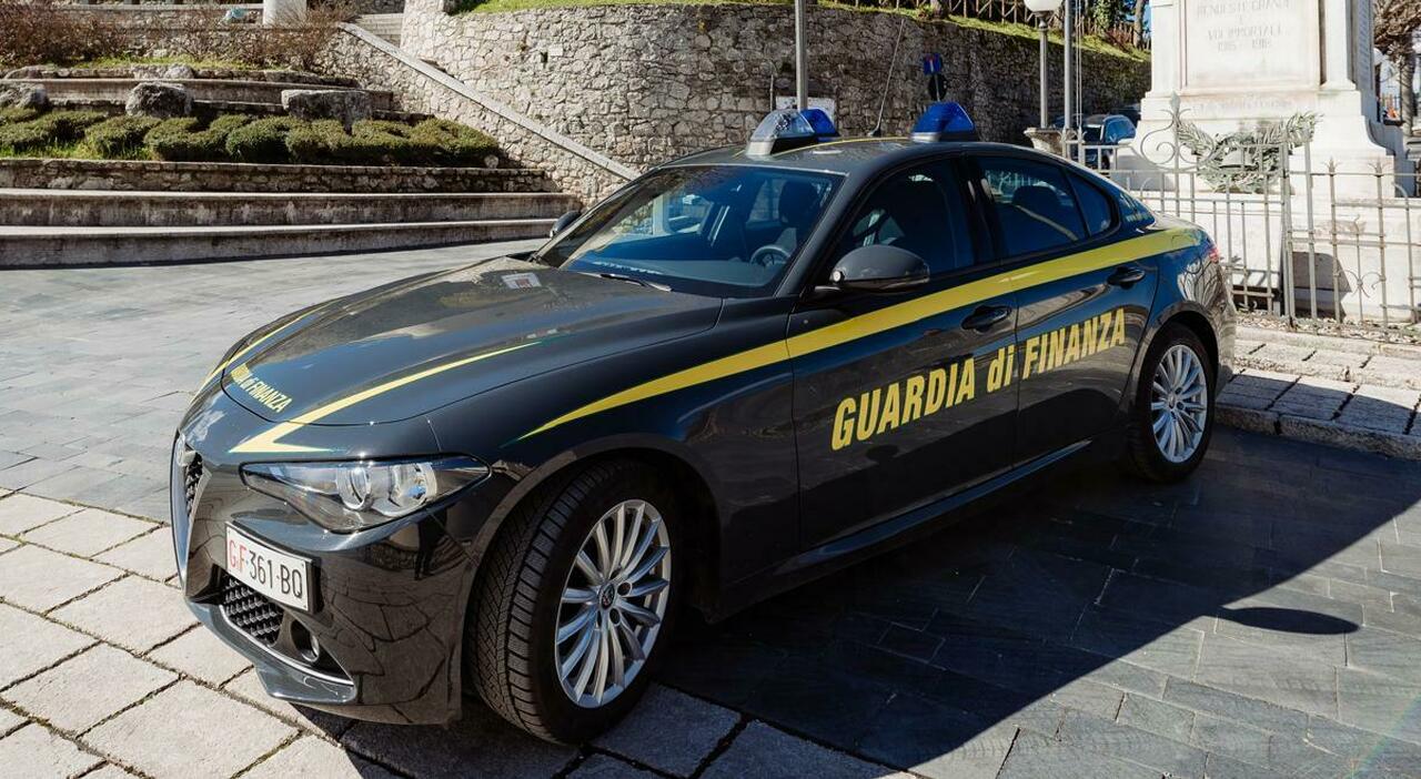 Avellino, lavoro nero ed evasione, maxi blitz della Finanza