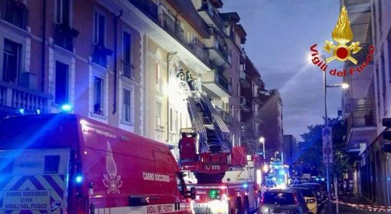Incendio in casa a Sesto San Giovanni, un morto nel Milanese. Fiamme alte, evacuazione e famiglie in strada: cosa è successo Incendio in casa a Sesto San Giovanni, un morto nel Milanese. Fiamme alte, evacuazione e famiglie in strada: cosa è successo