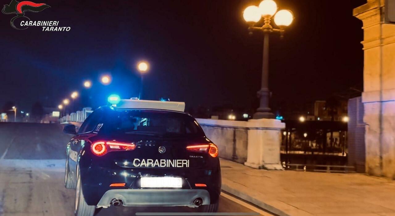 svaligiato un appartamento ladri in fuga con un bottino da 260000 euro