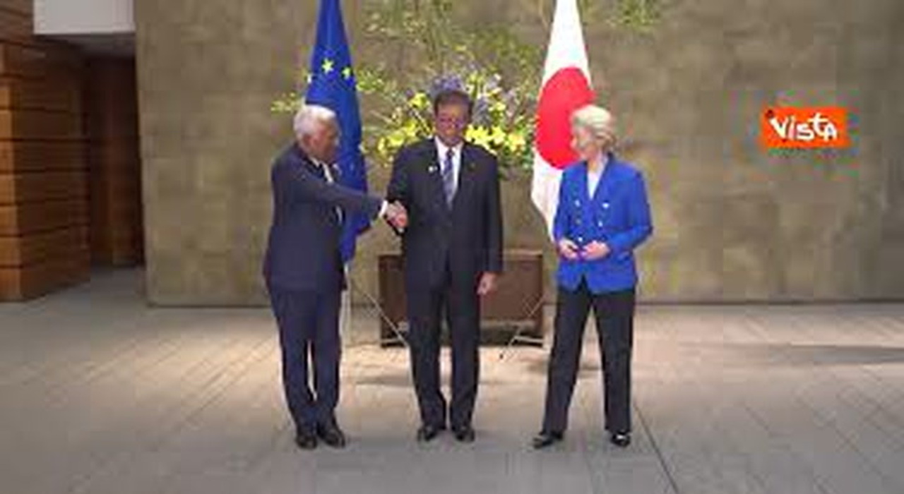 https://statics.cedscdn.it/photos/MED_HIGH/2025/07/23/8973512_poster.jpg