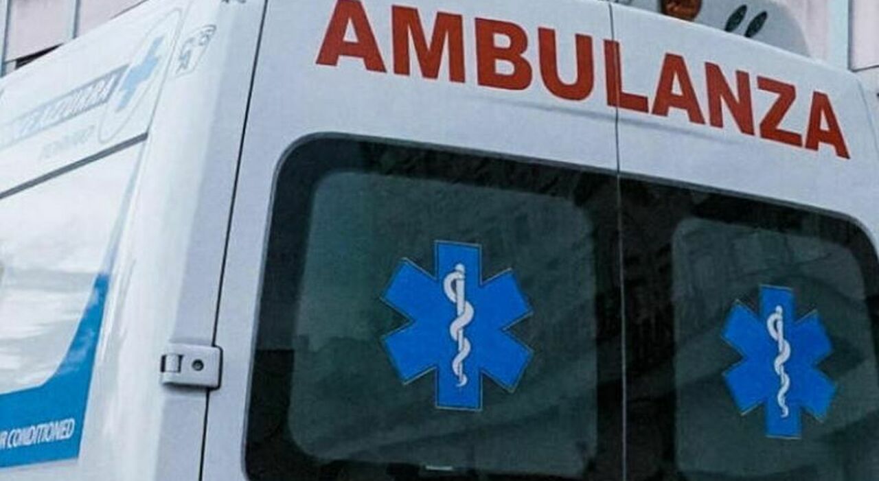 Aspetta la moglie in auto sotto al sole con la figlia piccola: uomo di 35 anni ha un malore per il caldo e muore Aspetta la moglie in auto sotto al sole con la figlia piccola: uomo di 35 anni ha un malore per il caldo e muore