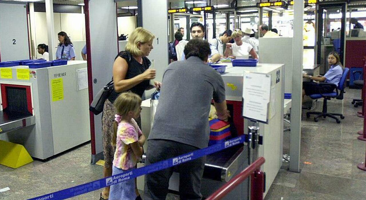 aerei stop limiti liquidi nei bagagli a mano cosa cambia da quando e in quali aeroporti italiani
