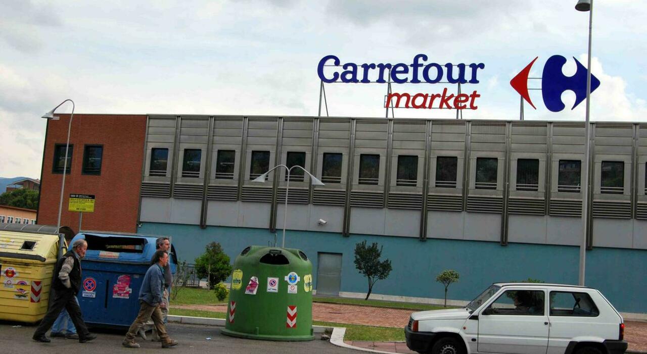 newprinces compra carrefour italia per 1 miliardo venduti 1000 punti vendita