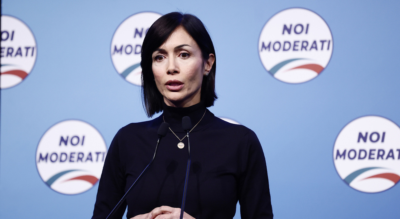 Elezioni Regionali Campania, Mara Carfagna: «Centrodestra coeso, resto a disposizione ma sostengo Cirielli»