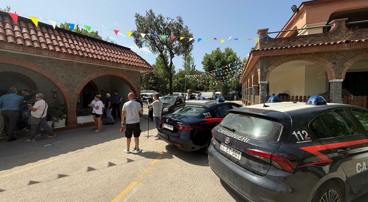 Giugliano, lite a Varcaturo: accoltellato un 15enne, arrestato un ragazzo di 18 anni. Le parole prima di accasciarsi: «Frà mi hai colpito?»