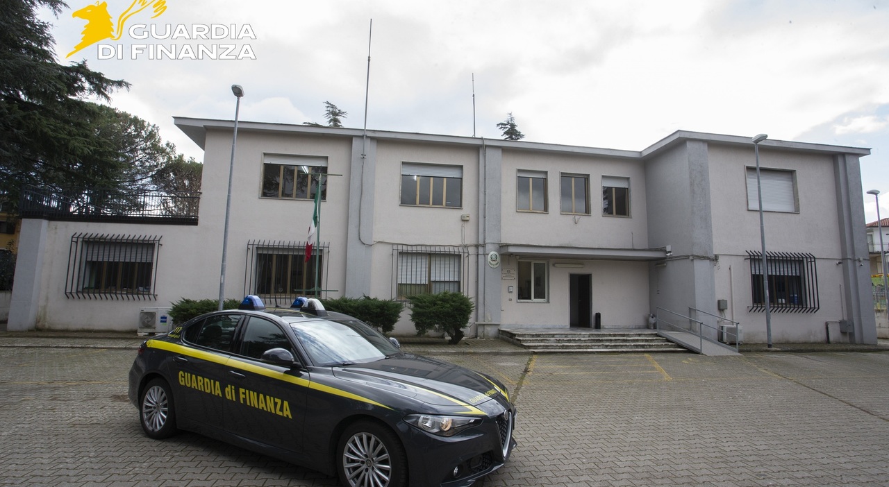 Montesarchio, Scoperta Shock: 31 Lavoratori Irregolari in un'Ispezione della Guardia di Finanza