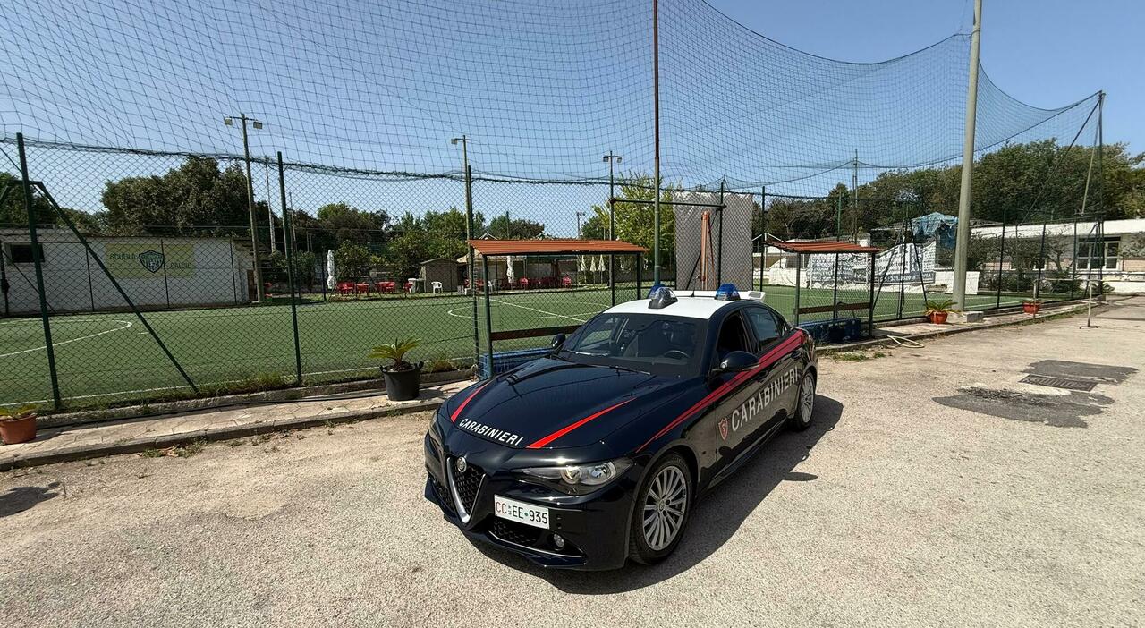 Giugliano, lite per la sfida di calcetto aggredito 15enne: è grave