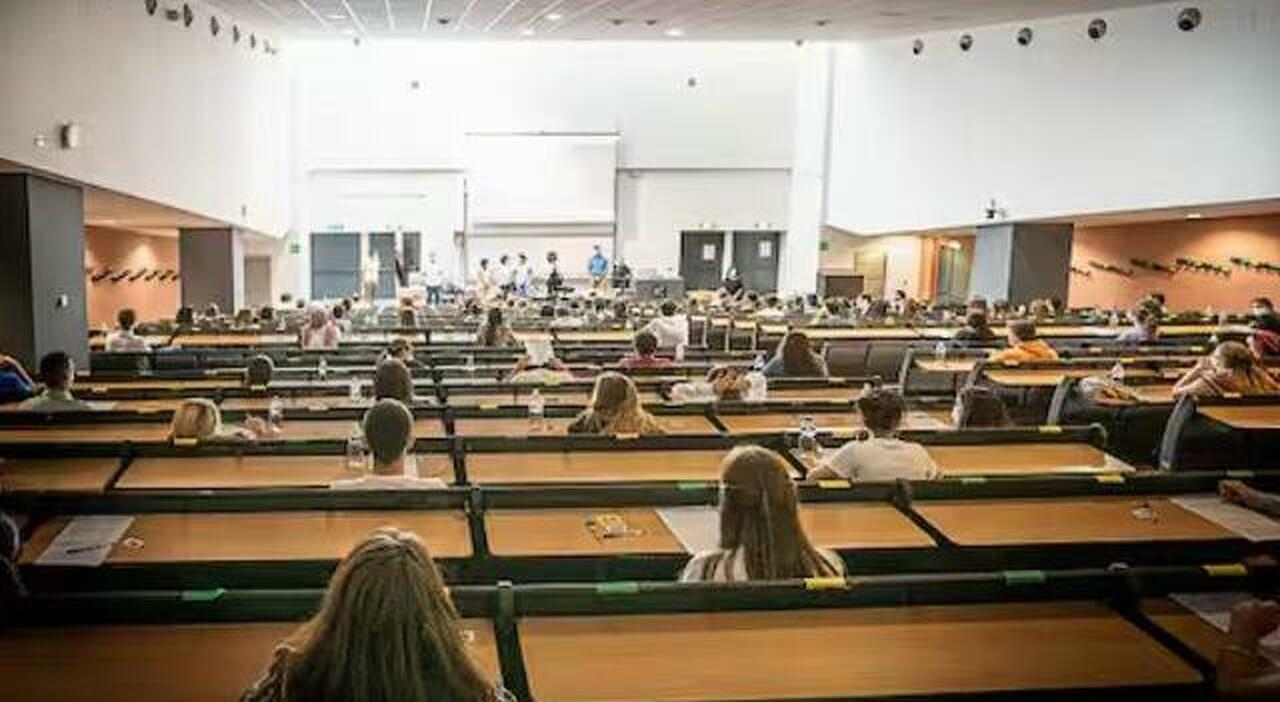 Medicina, a Bari e Lecce: oltre 3.500 iscritti per il ?semestre filtro? Medicina, a Bari e Lecce: oltre 3.500 iscritti per il ?semestre filtro?