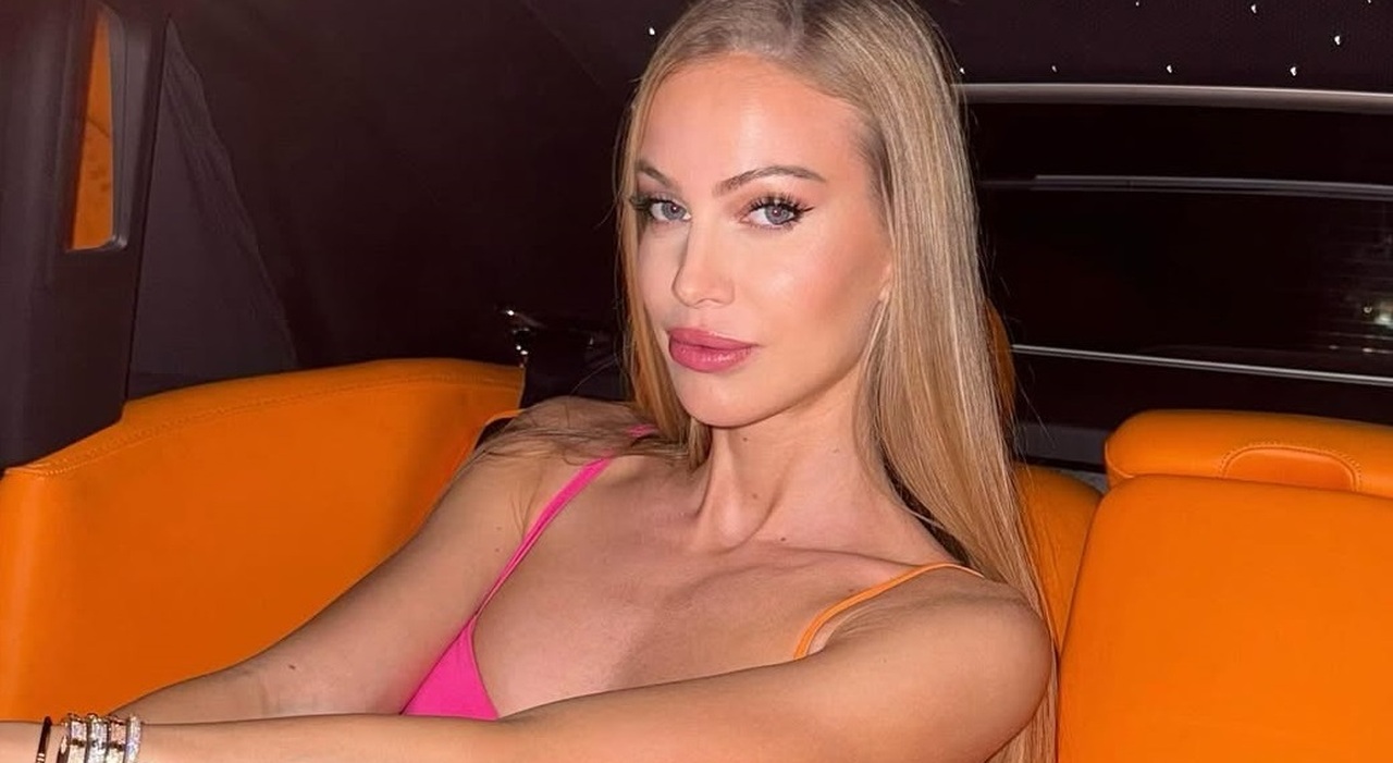 https://statics.cedscdn.it/photos/MED_HIGH/2025/07/26/8979192_26083645_taylor_mega.jpg
