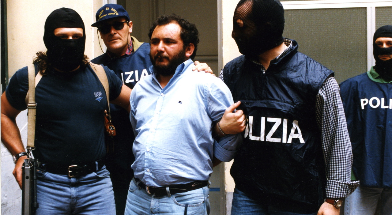 https://statics.cedscdn.it/photos/MED_HIGH/2025/07/27/8980999_27105518_giovanni_brusca.jpg