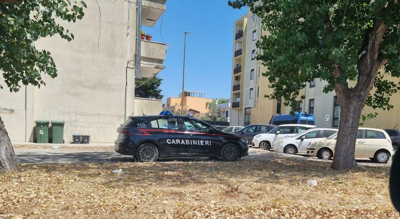 Salento, stretta sulle occupazioni di case popolari: abusivi liberano due alloggi Salento, stretta sulle occupazioni di case popolari: abusivi liberano due alloggi