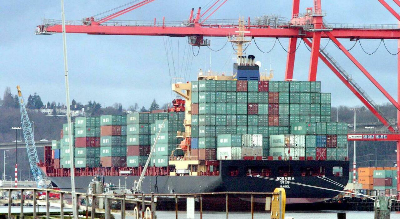 dazi chi paga il conto ecco perch233 finora hanno perso gli importatori americani