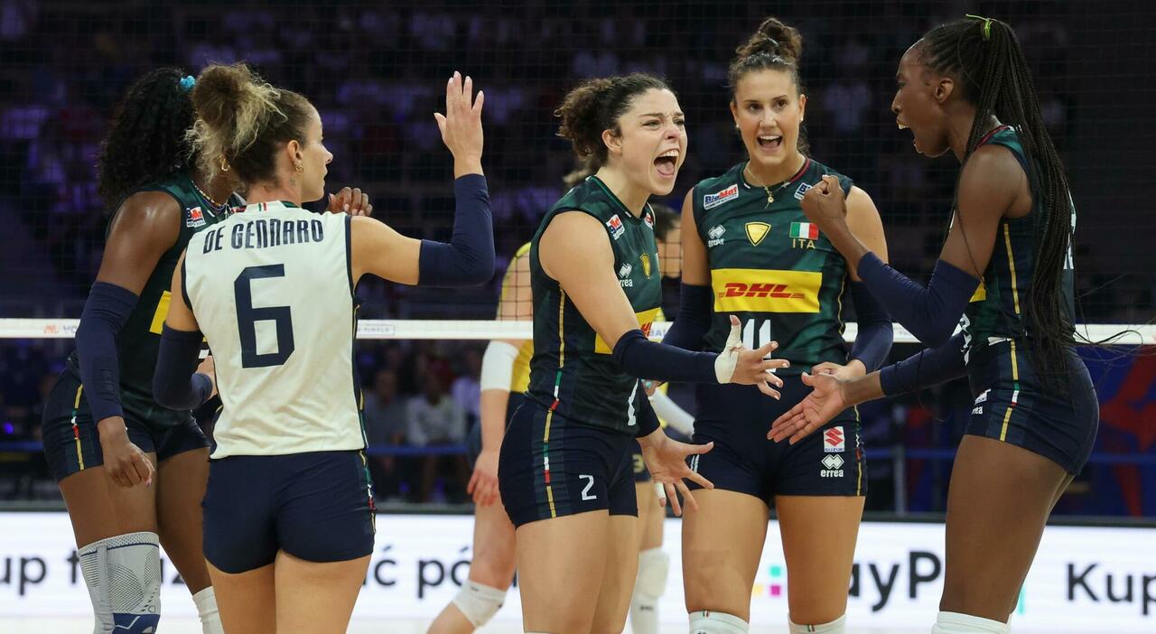 https://statics.cedscdn.it/photos/MED_HIGH/2025/07/27/8981504_27223021_volley.jpg