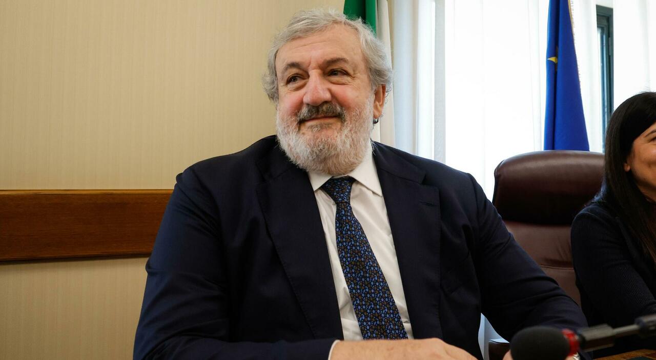 Ex Ilva, parla Emiliano: «Non decidono le vittime, dal consiglio spero arrivi l?ok all?intesa» Ex Ilva, parla Emiliano: «Non decidono le vittime, dal consiglio spero arrivi l?ok all?intesa»