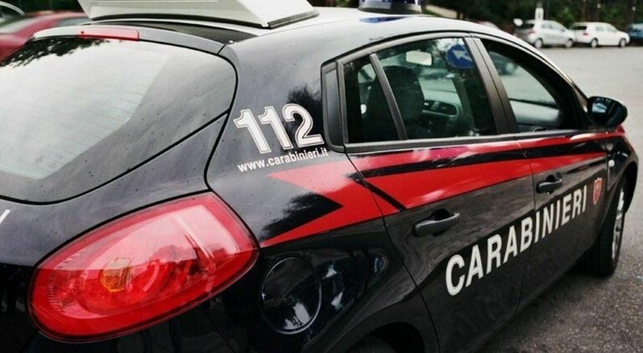 https://statics.cedscdn.it/photos/MED_HIGH/2025/07/28/8982396_28085205_incidente_auto_bus_rivisondoli_morti_napoletani_gioielli_soldi_contanti_oggi_28_7_2025.jpg