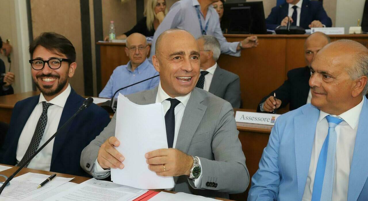 ?Piero Bitetti, il sindaco di Taranto si dimette. «Minacce dagli ambientalisti per il dossier Ilva»