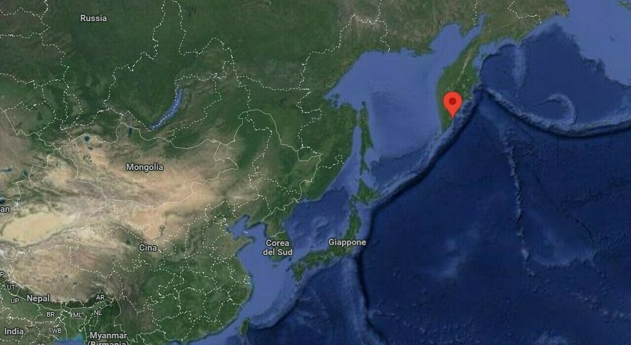 https://statics.cedscdn.it/photos/MED_HIGH/2025/07/30/8986371_30082811_terremoto_russia_1.jpg