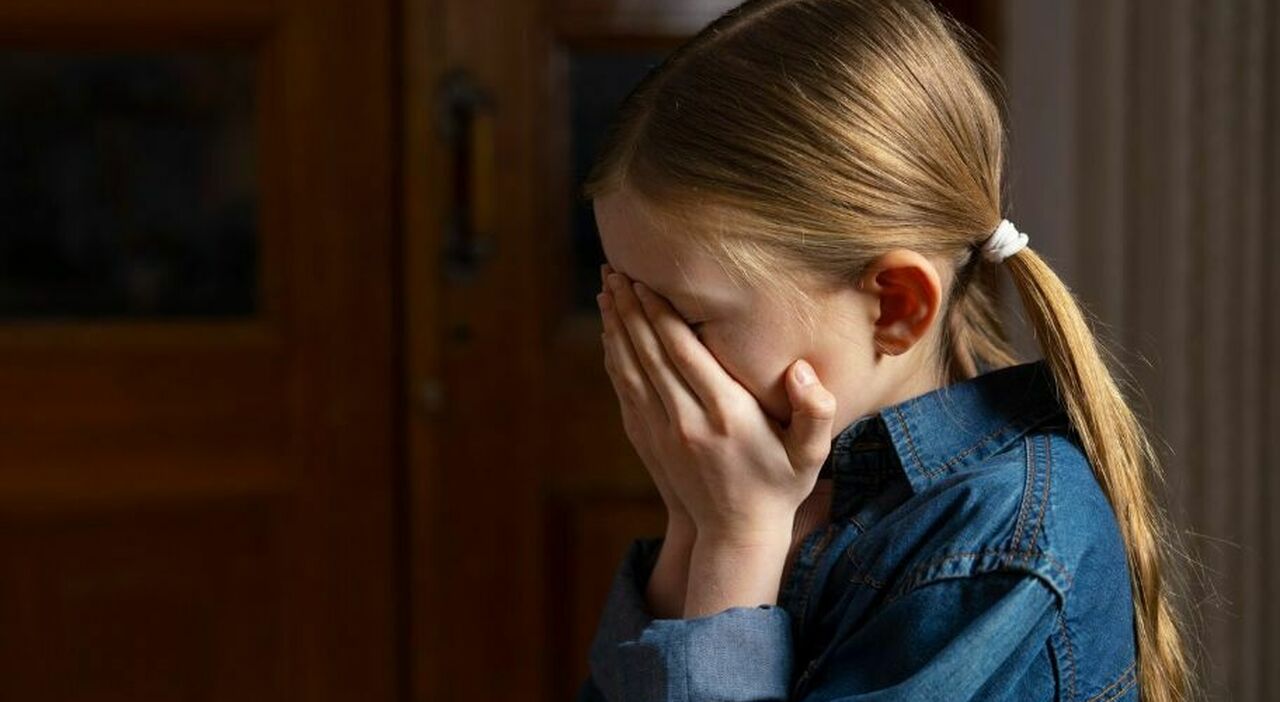 https://statics.cedscdn.it/photos/MED_HIGH/2025/07/30/8986492_30110657_violenza_sessuale_bambine_livorno_arresto_molestie_oggi_30_7_2025.jpg