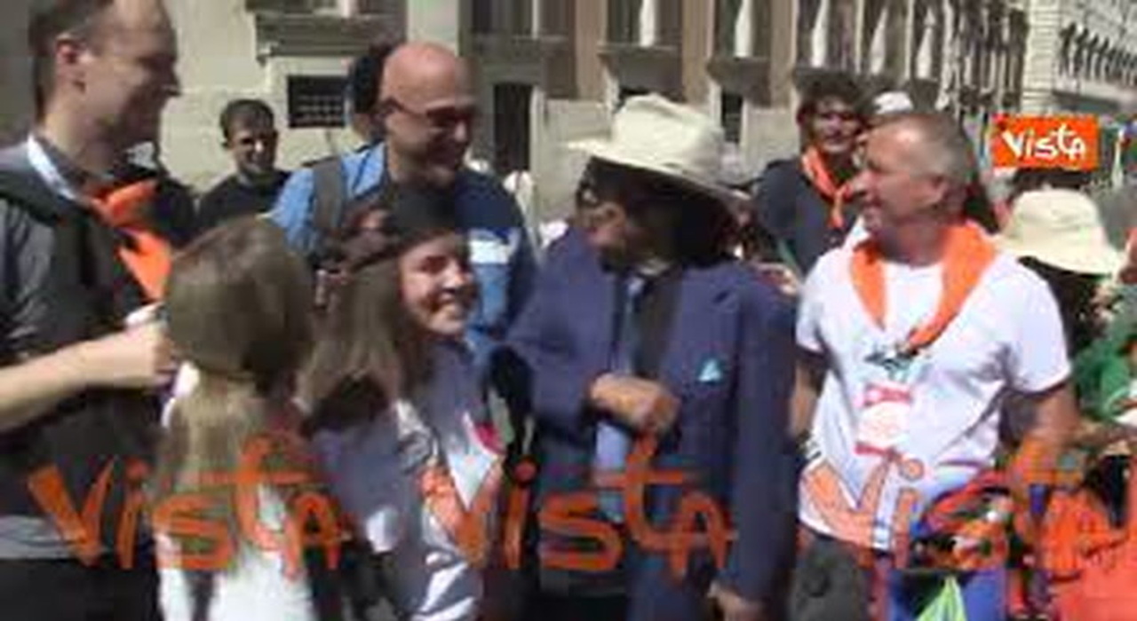 https://statics.cedscdn.it/photos/MED_HIGH/2025/07/31/8989008_poster.jpg